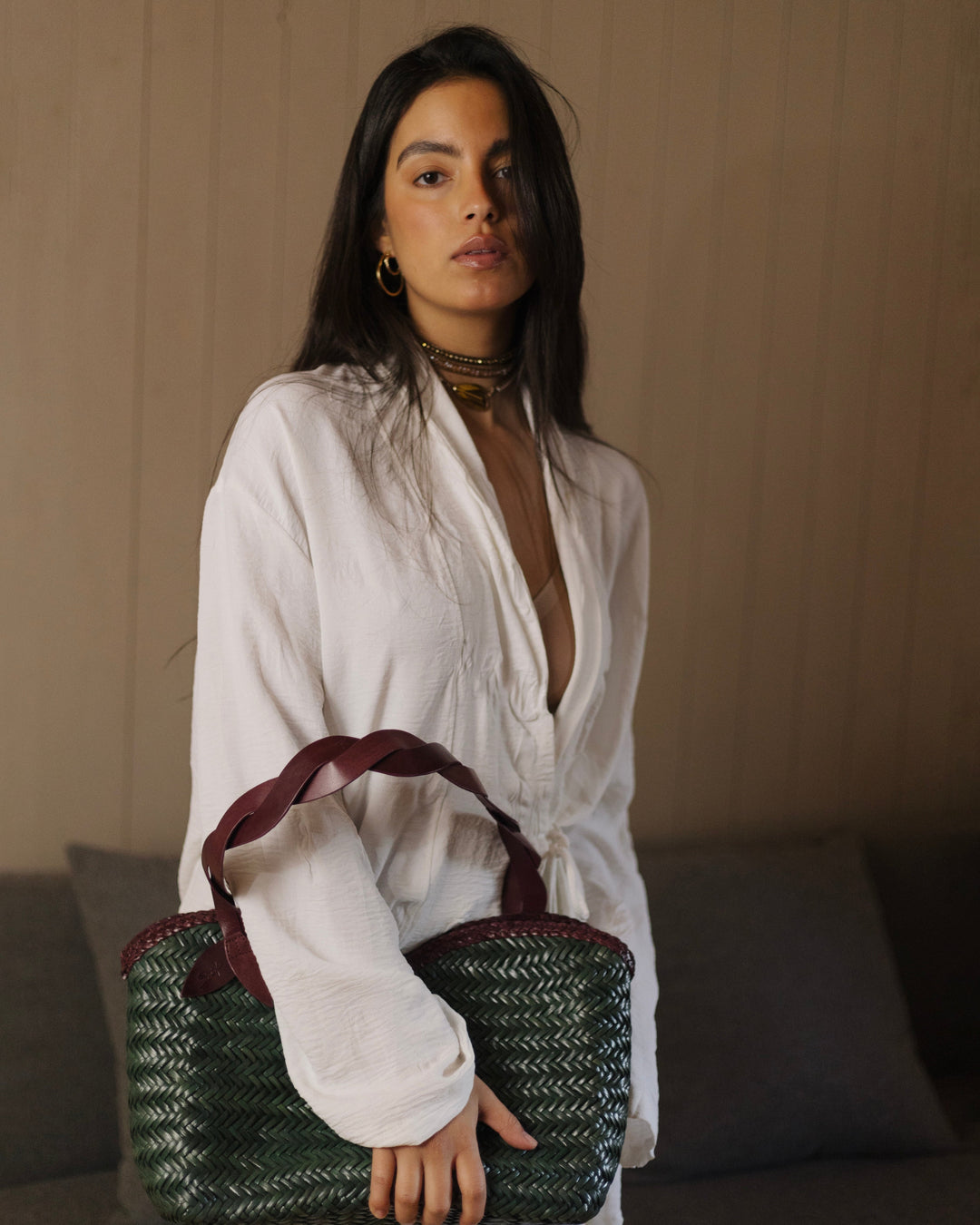 Léafa SOOK - Borsa a spalla in pelle conciata al vegetale - bordeaux e verde