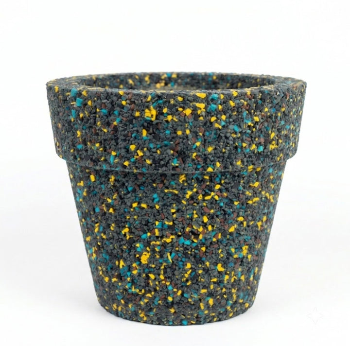 Vaso classico in gomma riciclata da pneumatici