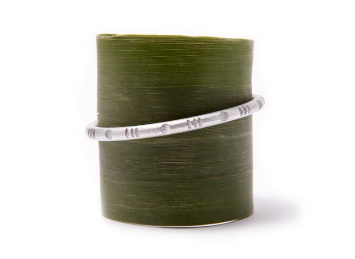 Bracciale Rigido Inciso a Mano