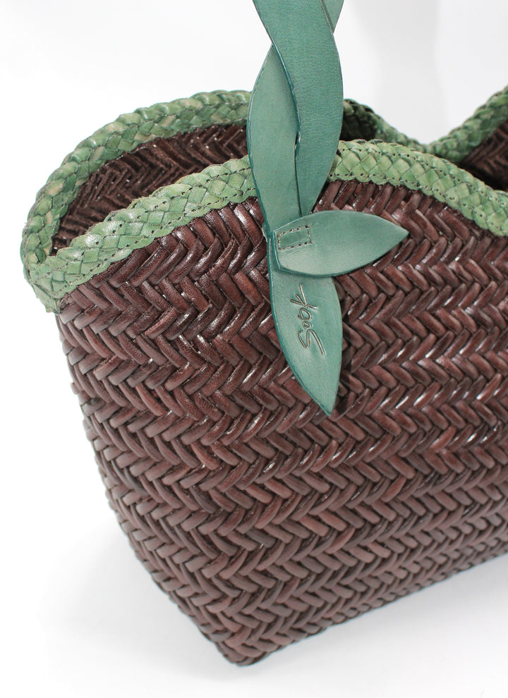 Léafa SOOK - Borsa a spalla in pelle conciata al vegetale - verde e caffè