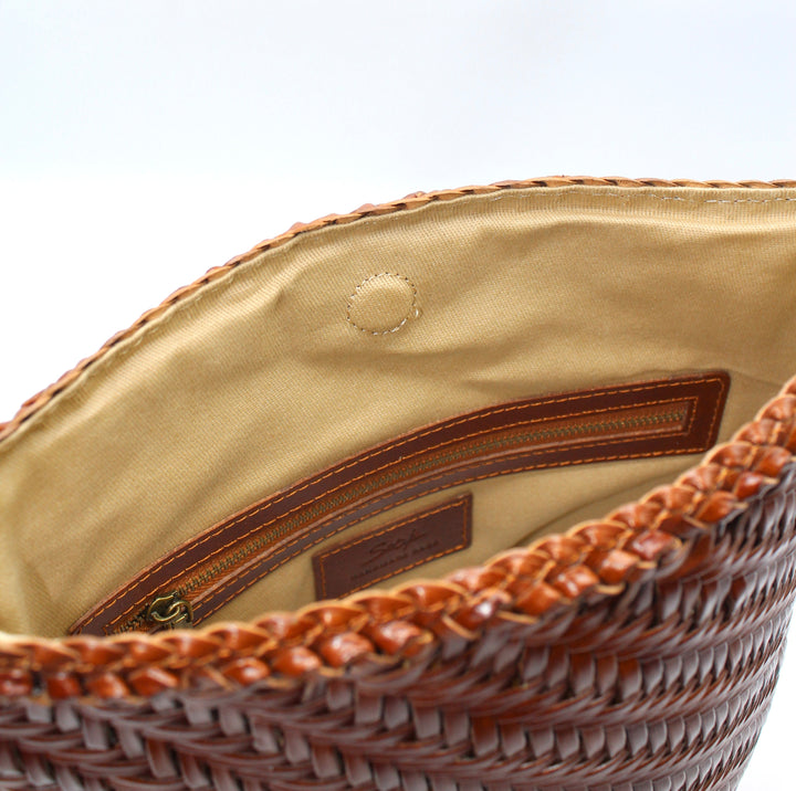 Esmée SOOK - Borsa a secchiello in pelle riciclata intrecciata - caramello