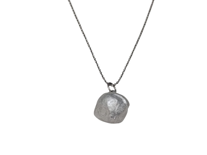 Collana Unisex CLUSTER – Pendente in Alluminio Riciclato da Ordigni Bellici