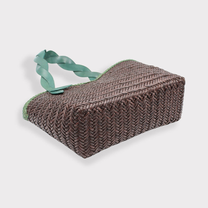 Léafa SOOK - Borsa a spalla in pelle conciata al vegetale - verde e caffè