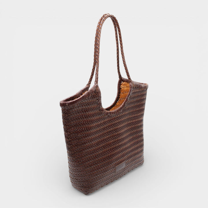 Liv SOOK - Borsa in pelle intrecciata a mano - caffè