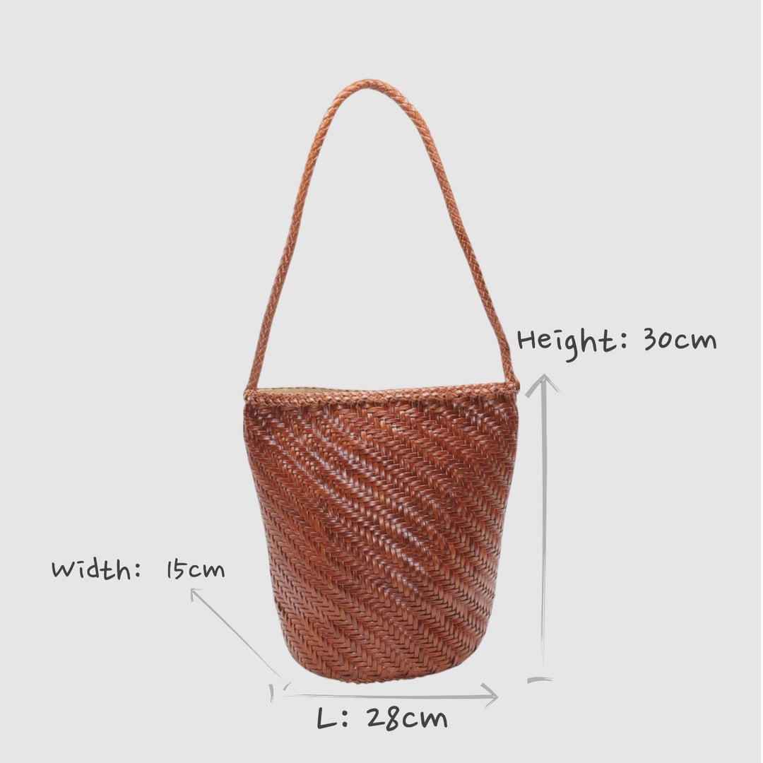 Esmée SOOK - Borsa a secchiello in pelle riciclata intrecciata - caramello