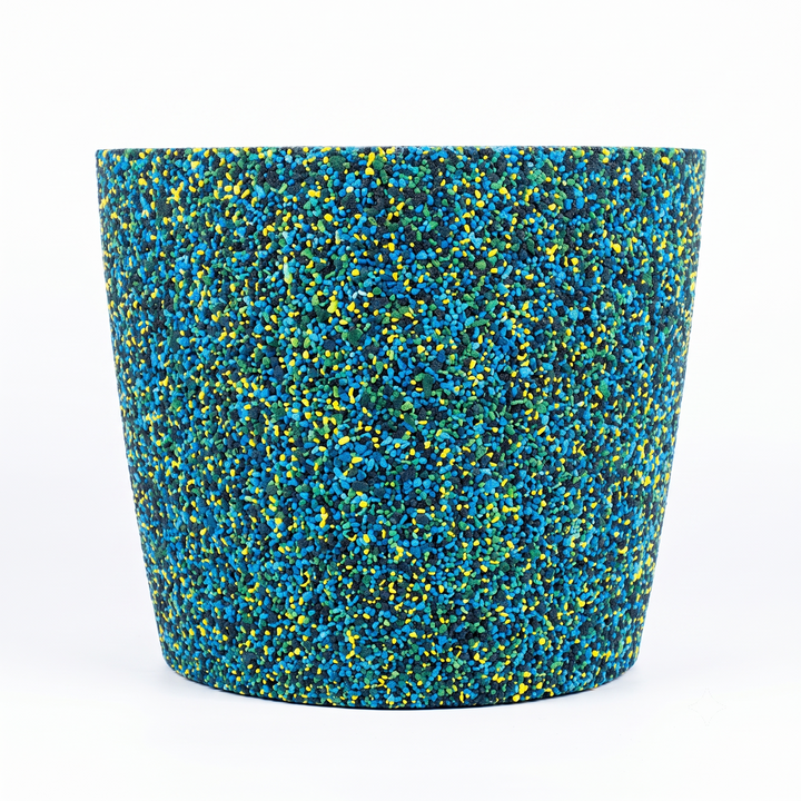Vaso tondo scanalato in gomma riciclata da pneumatici