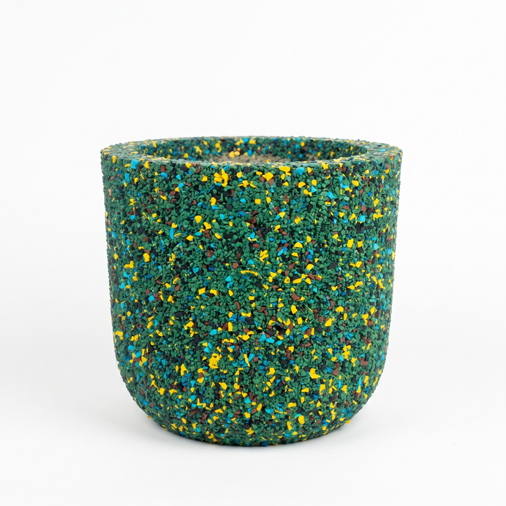 Vaso tondo scanalato in gomma riciclata da pneumatici