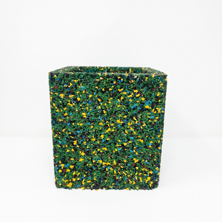 Vaso cubo in gomma riciclata da pneumatici