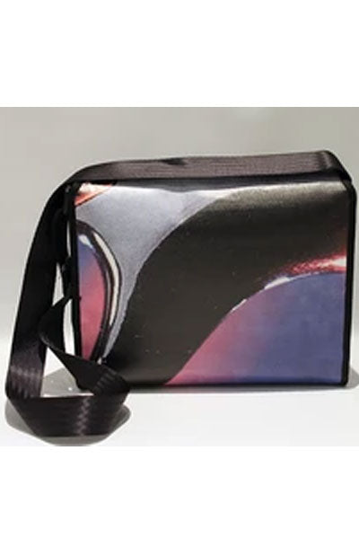 Borsa Disco in PVC riciclato da affissioni pubblicitarie