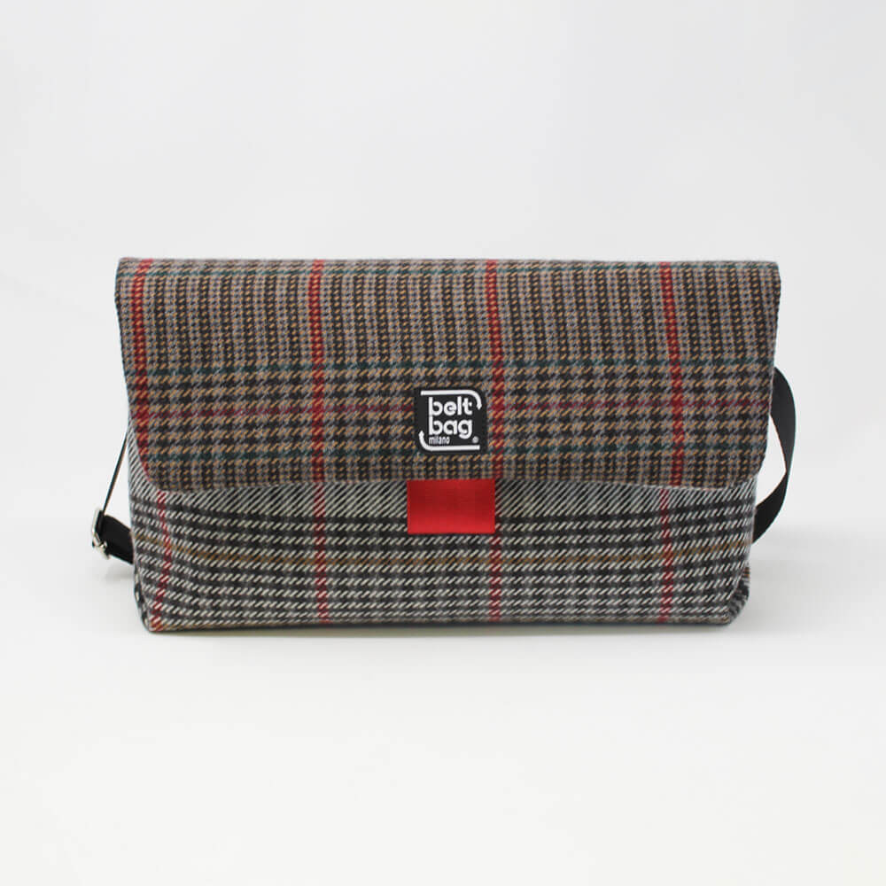 FLAP BG tweed marrone-verde-rosso con chiusura in cintura rossa FRONT