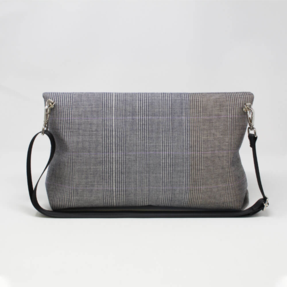 FLAP BG tweed scozzese bianco-grigio con chiusura in cintura acquamarina BACK