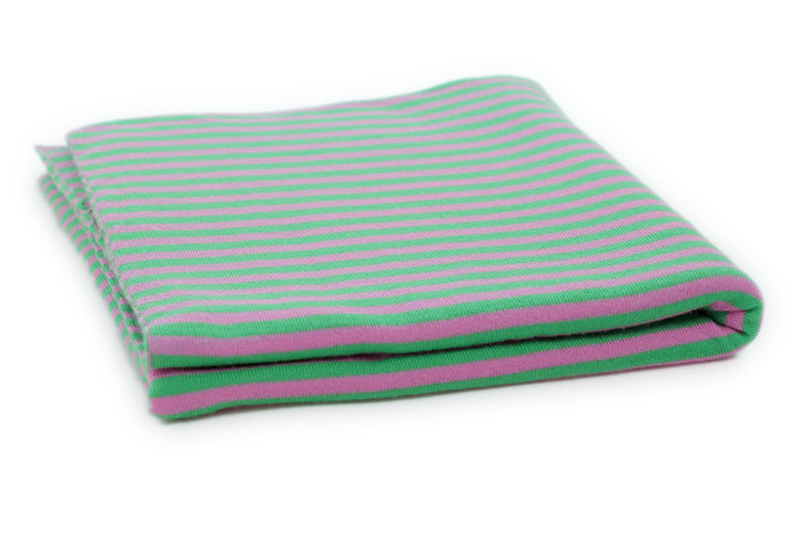 Copertina per lettino in cashmere e seta verde erba | rosa vivo