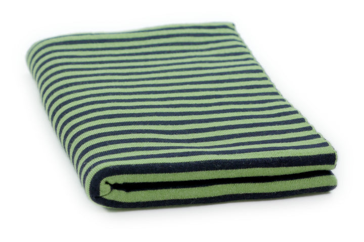 Copertina per culla in cashmere e seta verde grillo | blu oltremare