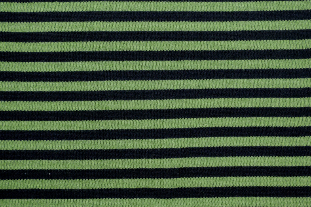 Copertina per culla in cashmere e seta verde grillo | blu oltremare