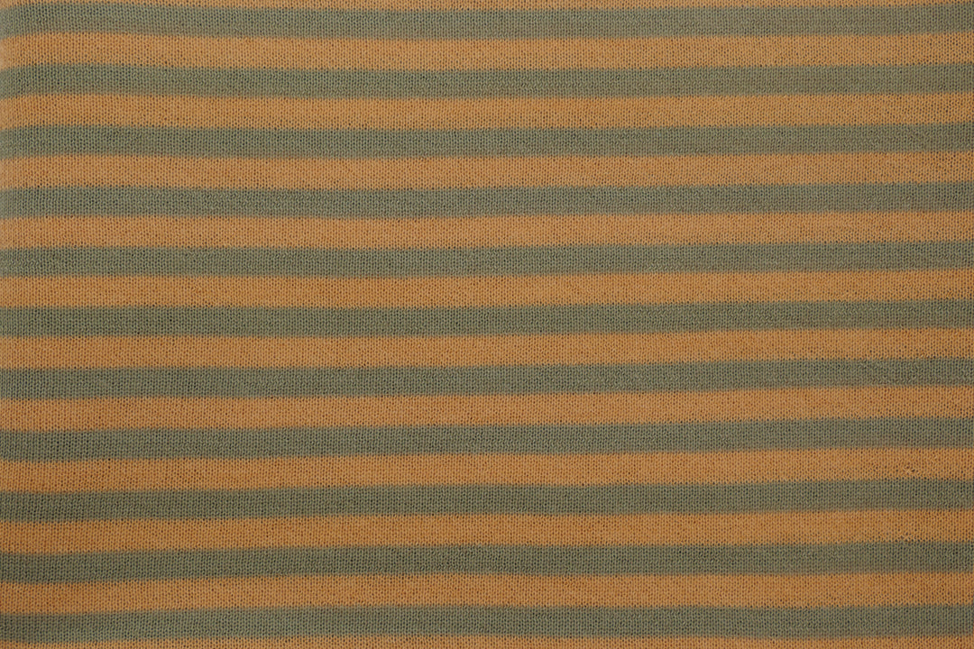 Copertina per lettino in cashmere e seta salmone | verde oliva