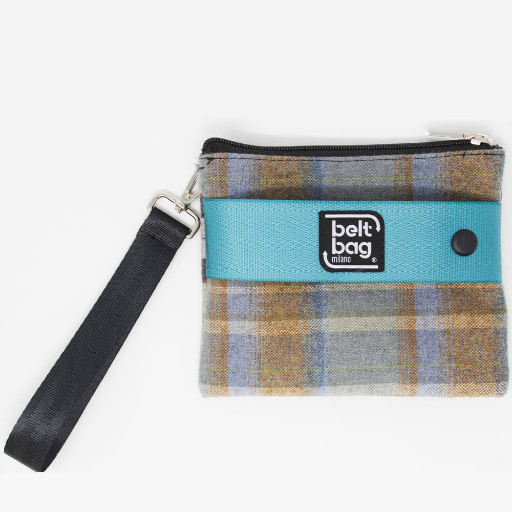 POUCH UP tartan celeste-marrone chiaro con cintura acquamarina